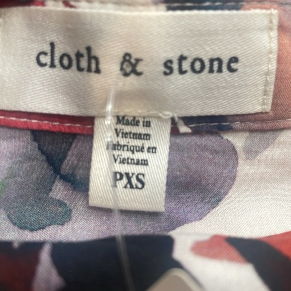 CLOTH & STONE By ANTHRO Printed Button Down Blouse - Picture 7 of 8